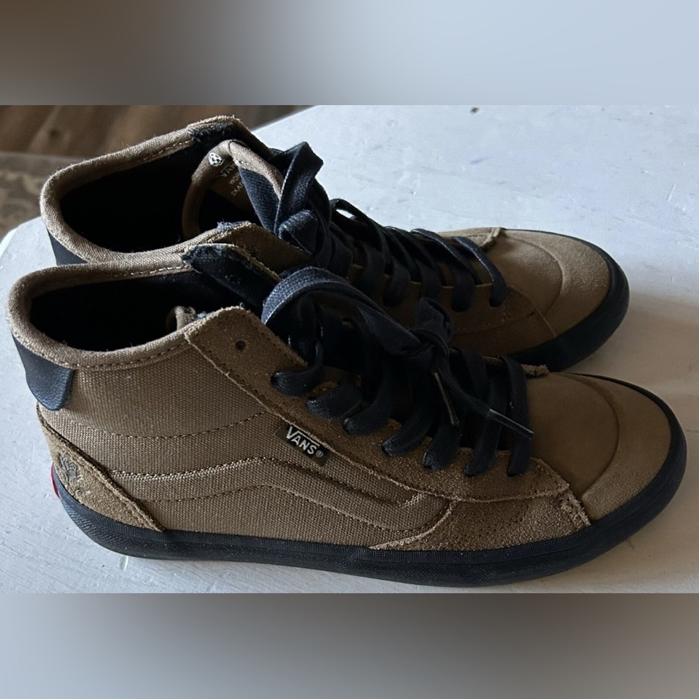 Vans Men's/Women’s Brown High-Top skateboarding shoes M 5.5,W 7 New